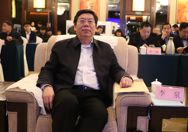 李泉_副本.jpg